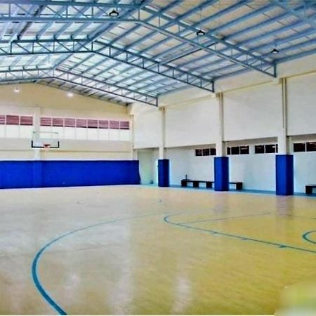 The Lancris Residences, 2 Bedrooms, 1 Bathroom, Living-Room, Kitchen & Pool Is Free Paranaque City Eksteriør billede